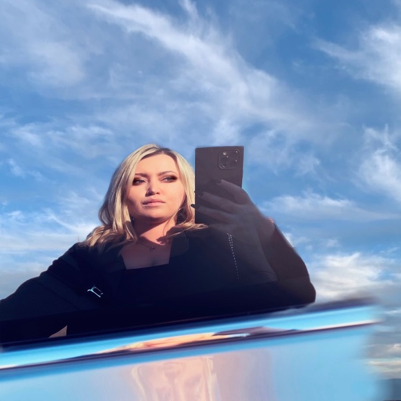 Hi friends, I’m Danielle! 🤍✨🕊♋️ - Picture 6 of 16